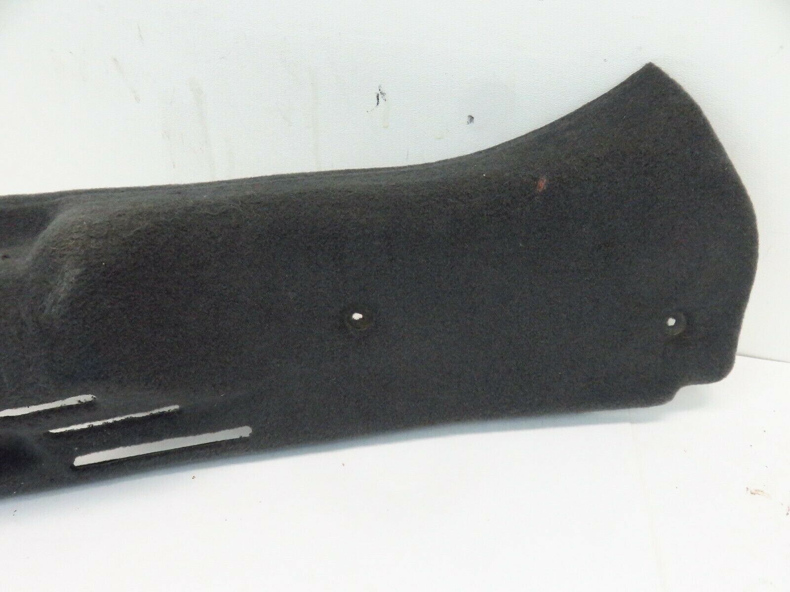 2005-2008 Maserati Quattroporte Trunk Sill Trim Interior Latch Cover 067955606