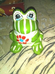  Hand-painted Vintage Ceramic Frog Bank