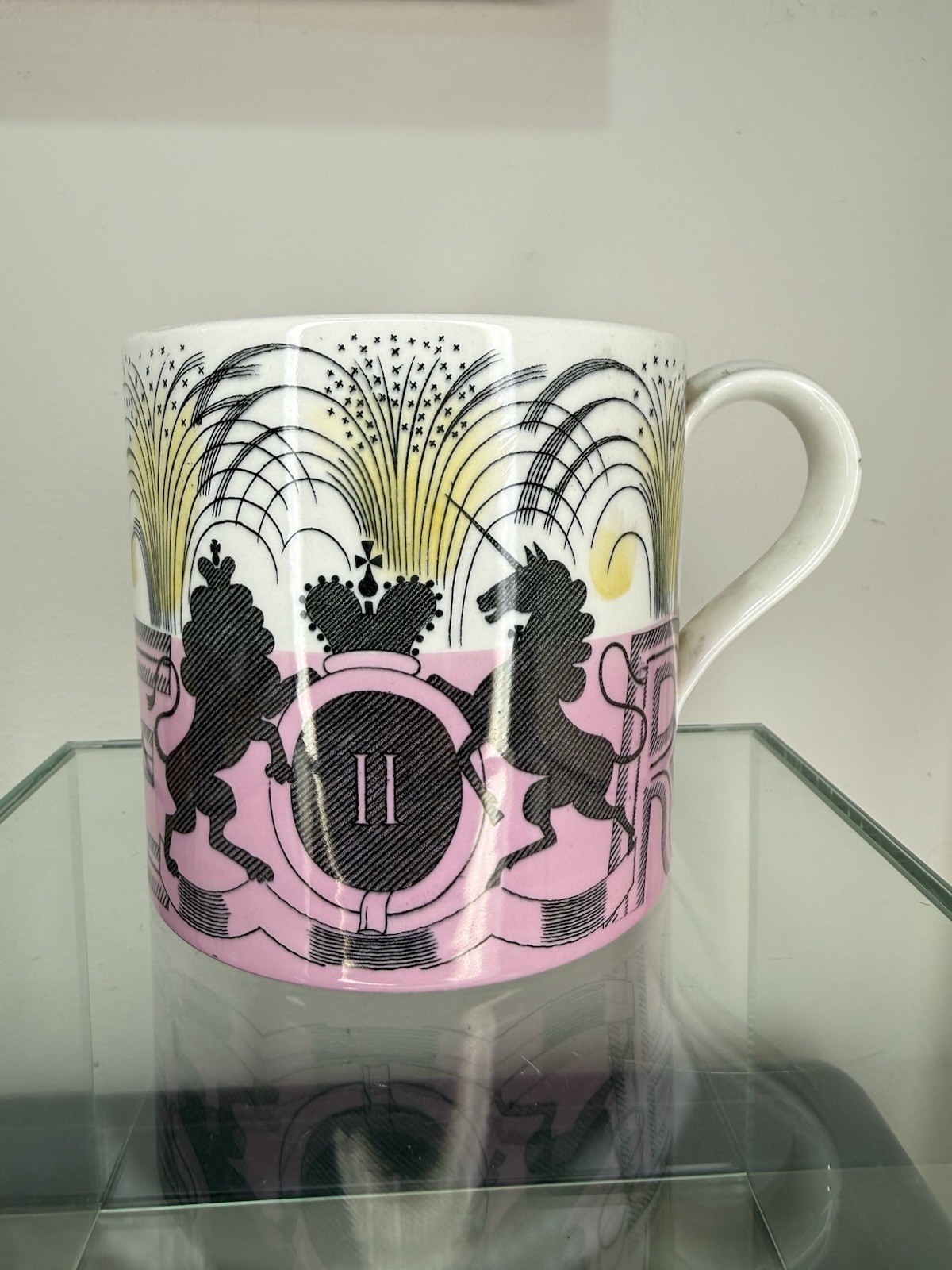 ERIC RAVILIOUS for WEDGWOOD – 1953 Queen Elizabeth II Coronation Mug / Tankard