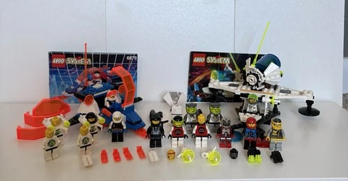 Lego Space Minifigure Lot Of 15, Accessories & Sets 6879, 6856 W/ Books Vintage