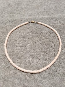 Vintage Petite Hawaiian Coral Color Puka Shell Necklace (Barrel Clasp) 16"