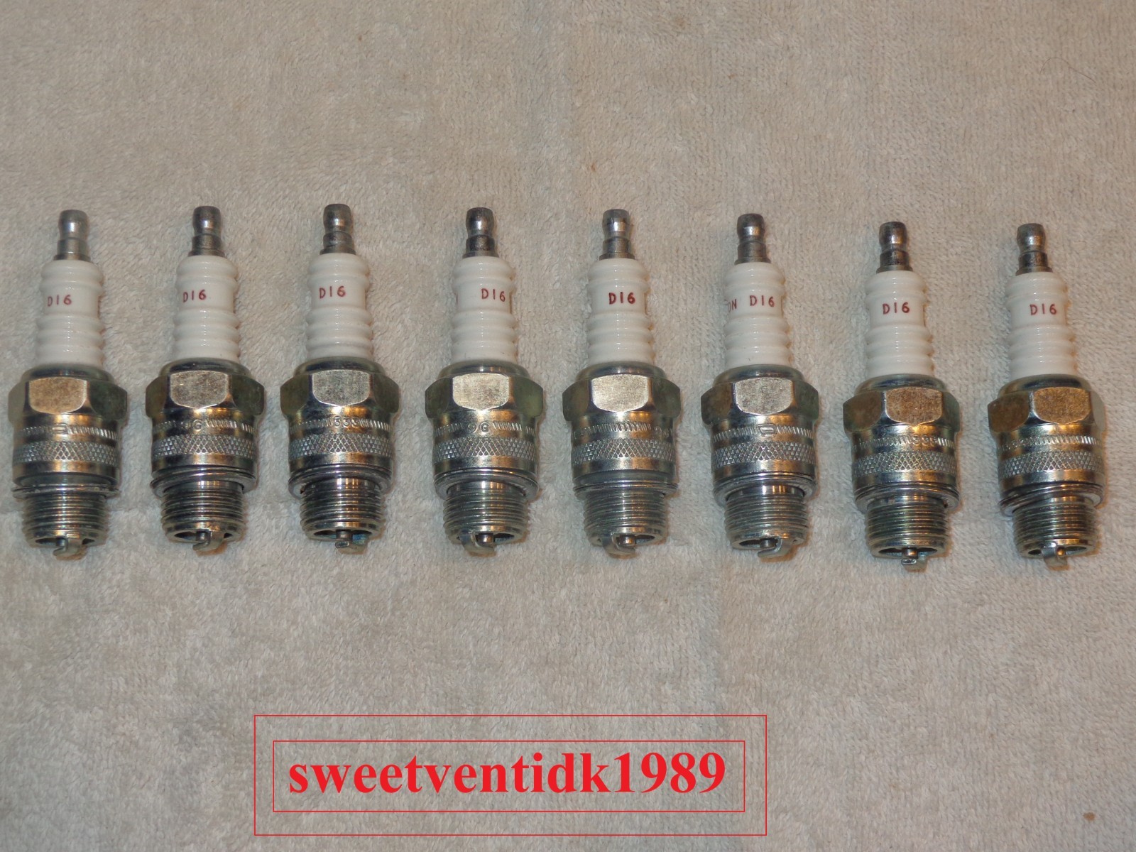  8  .. NOS Champion D16 Spark Plugs .. With Removable Terminals