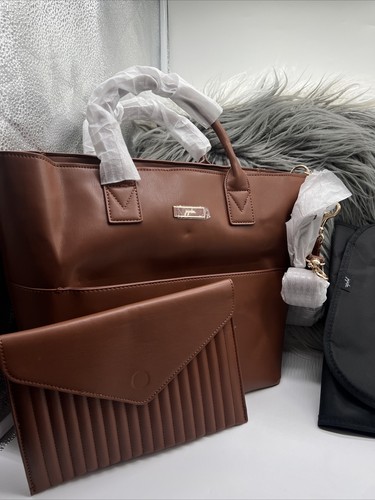 JuJue Be with Witney Carson Smart Bag/Diaper Bag - Picture 12 of 17