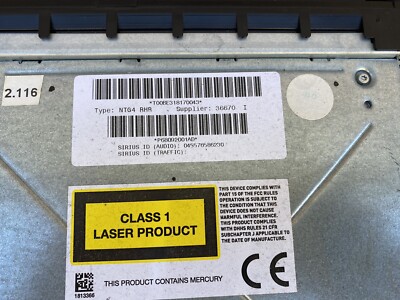 2008-2012 Jeep Grand Cherokee RHR Navigation Radio DVD OEM