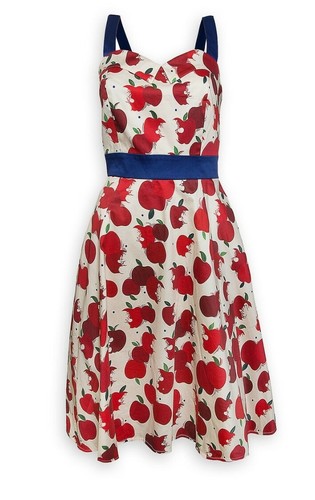 NWT The Dress Shop Disney Parks Snow 