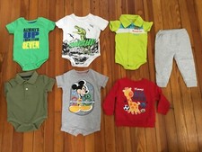 Lot of 7 Pcs Toddler Size 12M: 5 pcs Bodysuit, 1 pcs Pants, 1 pcs Shirt