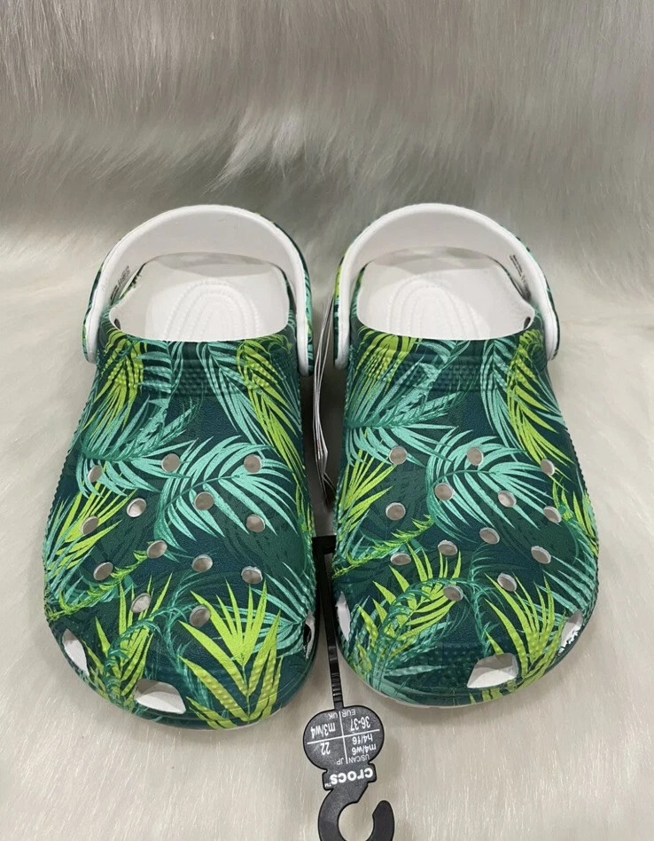 NEW Crocs Classic Tropical Leaf Vacay Vibes Clog Size Women s Size