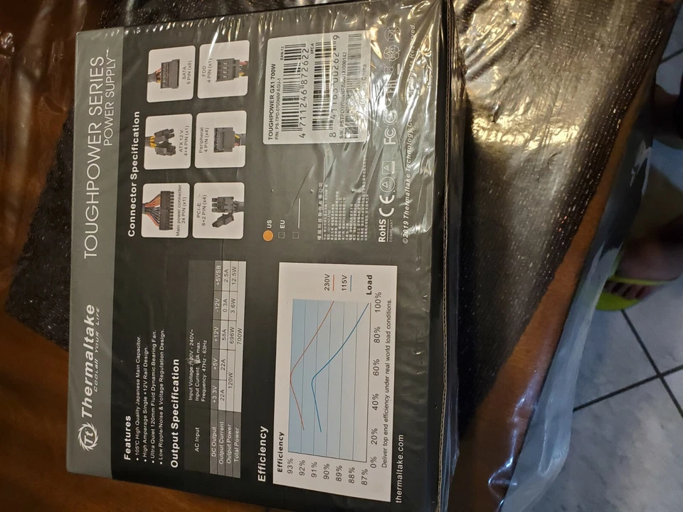 Thermaltake Toughpower GX1 80+ Gold 700W SLI/CrossFire Ready Continuous Power AT - Image 3 of 4