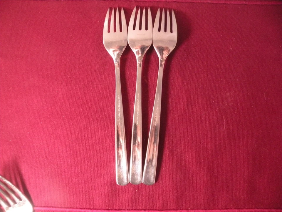 Set Of 3 Dinner Forks MANAOS BISTRO WMF Cromargan stainless flatware 7 7/8" - Image 4 of 4
