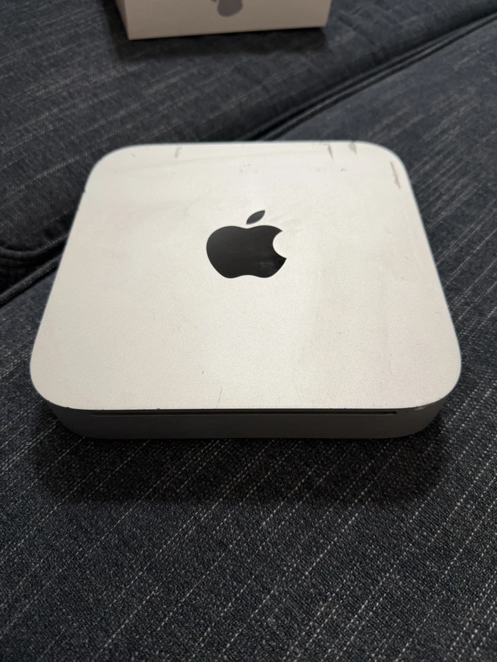 Apple Mac mini "Core 2 Duo" (320GB SSD, Intel Core 2 Duo, 2.4GHz, 2GB RAM,... - Image 3 of 4