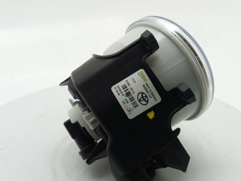 Faro antiniebla Toyota Yaris 2011-2020 5 puertas hatchback   Foto 2 de 4