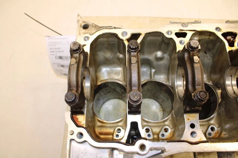 2010-2017 Toyota Camry LE 2.5L Engine 4 Cylinder Block 2ARFE VIN F 5th dgt 262K - Image 2 of 4