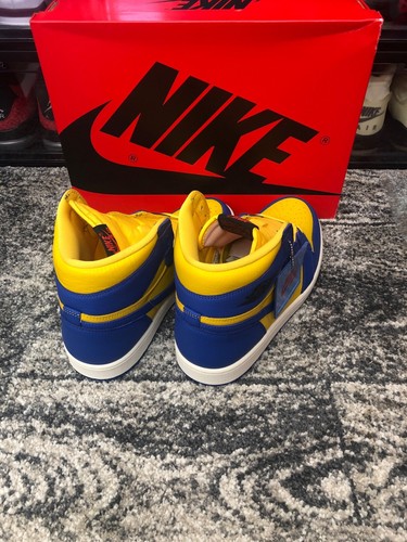 W NIKE AIR JORDAN 1 HI OG "REVERSE LANEY”- SIZE 11 WOMENS US - BNIB - DEADSTOCK - Picture 3 of 8