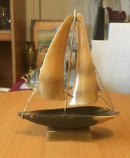 HORN SAILING BOAT ORNAMENT-GOLD COLOURED METAL MAST-LENGTH 14.9cm x HEIGHT17.9cm