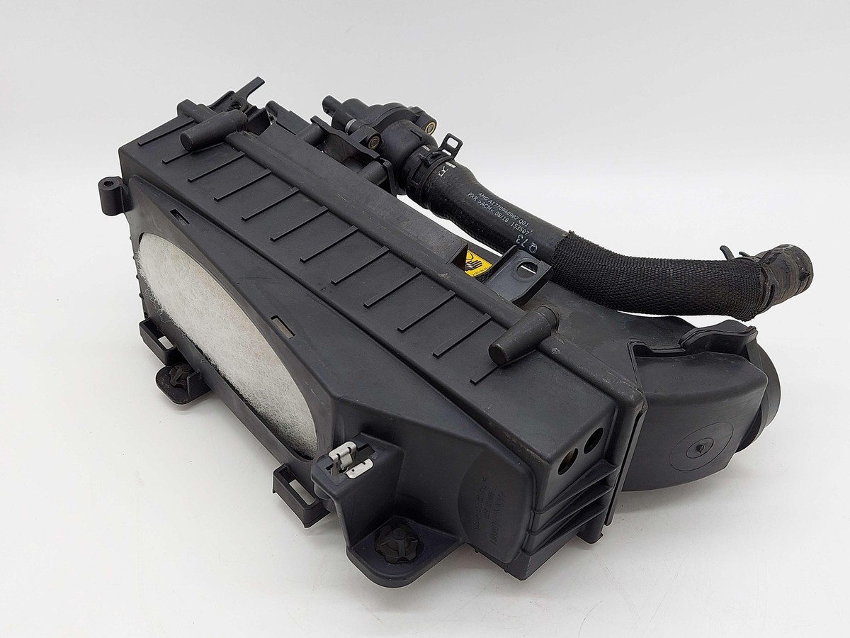 18-20 Mercedes E63s AMG W213 Right Air Intake Cleaner Housing 