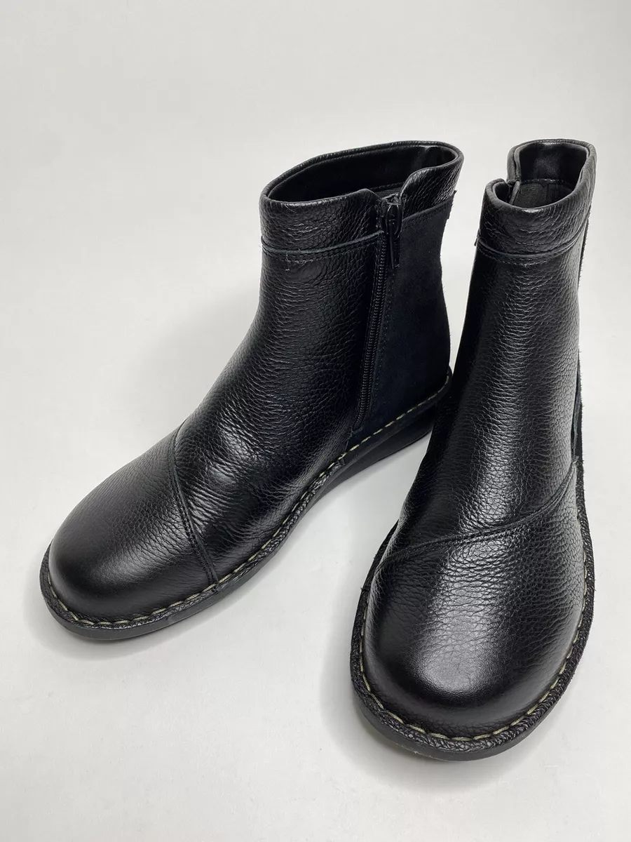 Women s Clarks Michela Petal Leather Booties Boots Size 6.5 NWOB