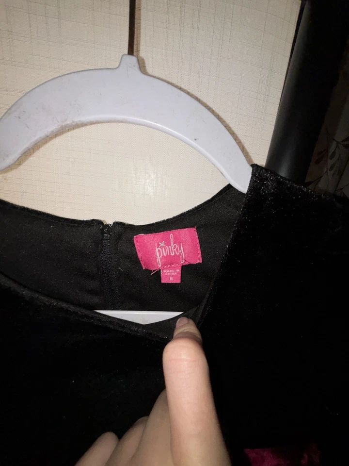 Y2K Pinky Niñas Vestido de Navidad 6-6x Negro Terciopelo Encaje Rosas Cinta Roja Foto 3 de 4