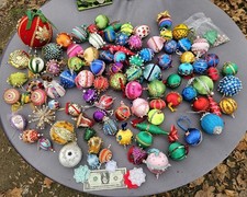 VINTAGE ULTIMATE LOT OF 95 MCM PUSH PIN BEADED CHRISTMAS ORNAMENTS WOW FACTOR NR