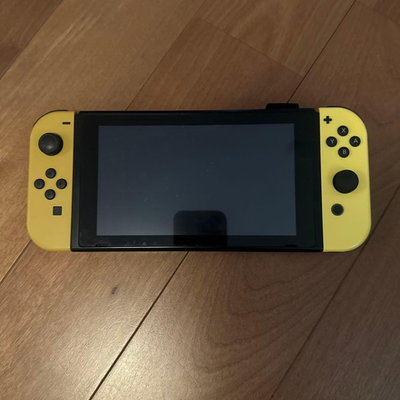 Nintendo Switch HAC-001 Pikachu & Eevee Edition with Pokémon