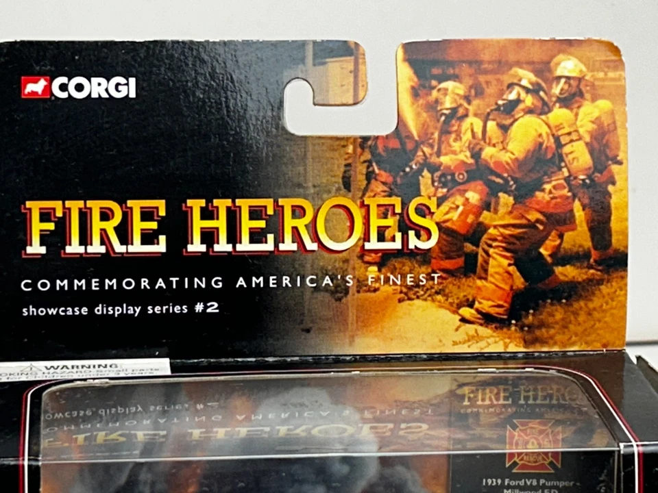 Corgi Fire Heroes #CS90015, 1939 Ford Pumper Truck, New in Box - Image 2 of 4