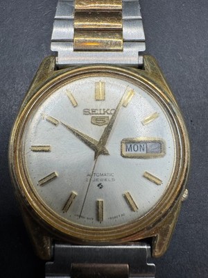 Vintage Seiko 5 Automatic 21 Jewels  Watch 6119-8090 Day/Date Two Tone 34mm