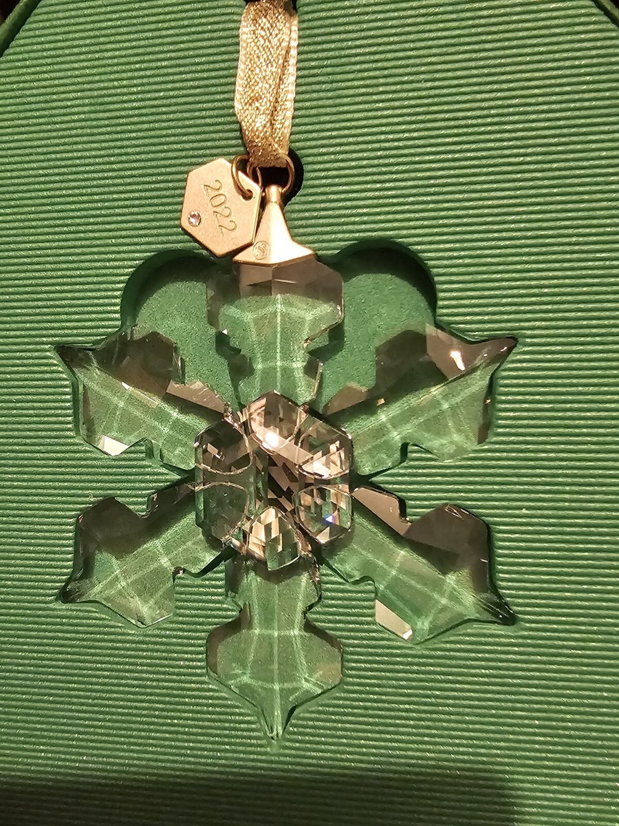 Swarovski Crystal 2022 Annual Edition Snowflake Ornament #5627191