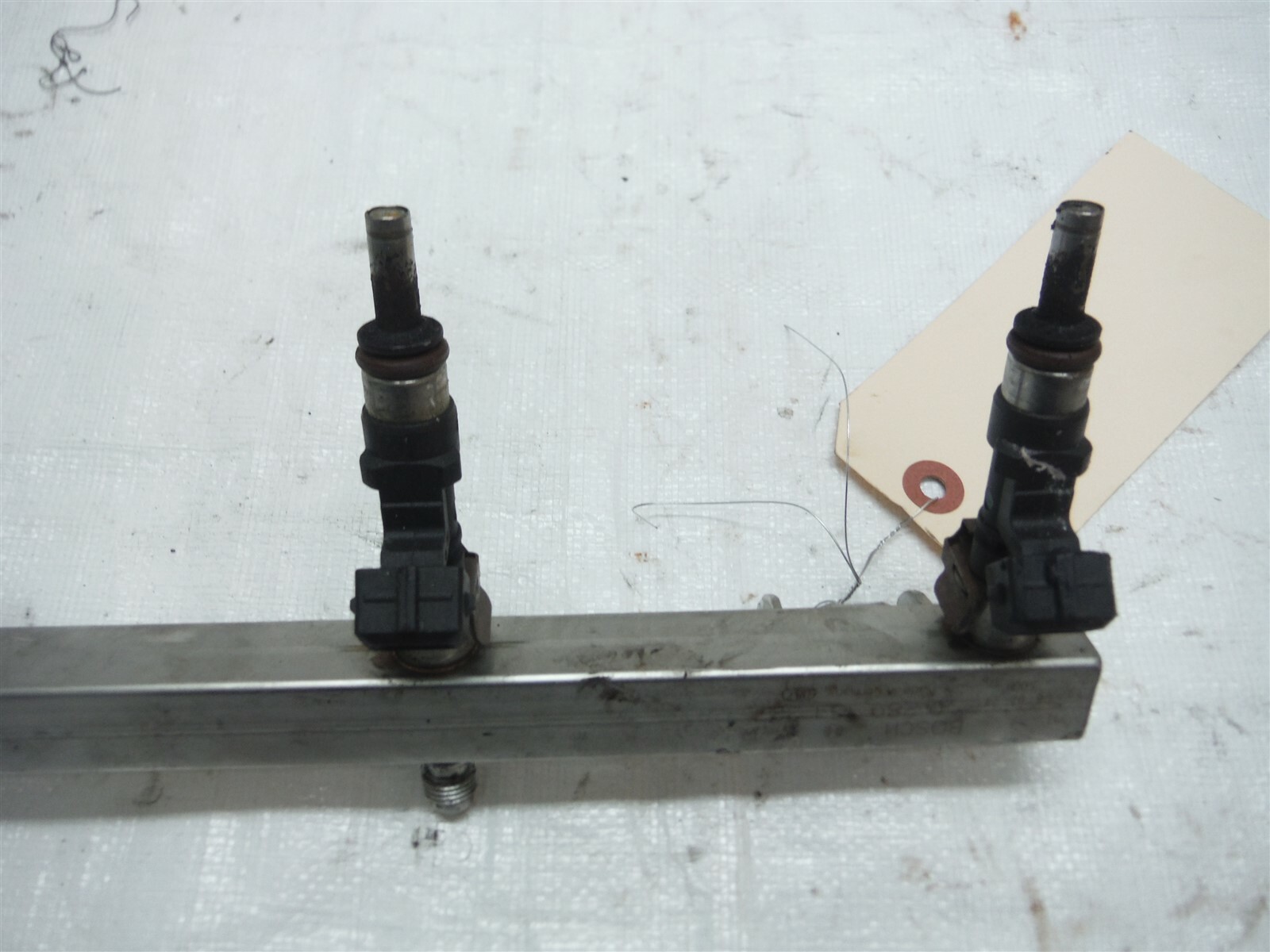 MASERATI QUATTROPORTE GENUINE BOSCH FUEL INJECTORS FUEL RAIL OEM 0 280 158 124