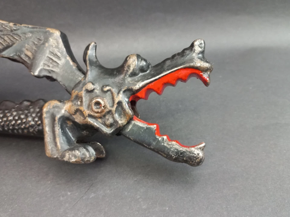 Vintage Soviet Cast Iron Nut Cracker "Dragon", Vintage 1960s. Nut Cracker USSR - Image 4 of 4