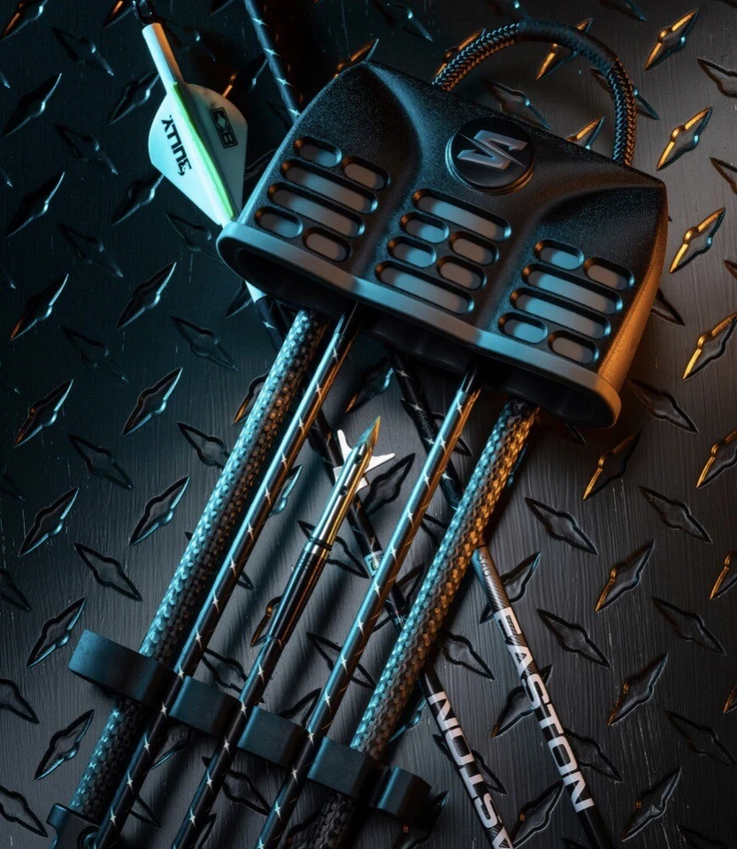 Tight Spot Max Grip 5-Arrow Left/Right Hand Quiver (Sevr) - Image 2 of 3