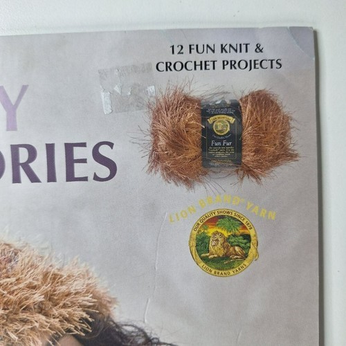 Easy Accessories Crochet Pattern Book Fun Fur Hat Scarf Bag Purse Vintage Steps - Picture 2 of 7