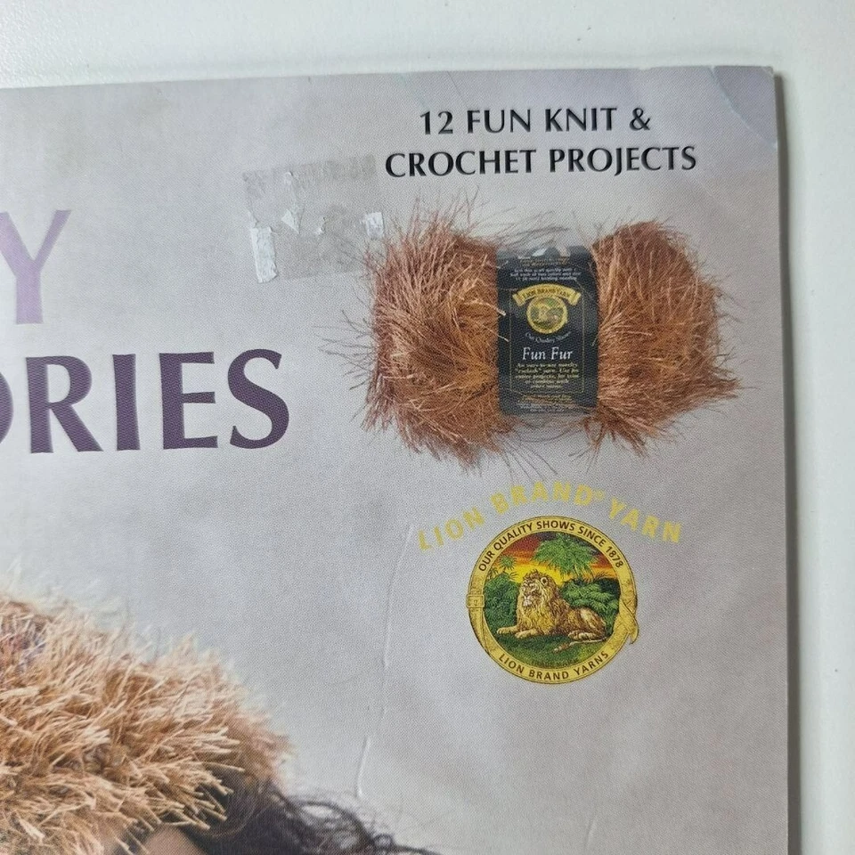 Easy Accessories Crochet Pattern Book Fun Fur Hat Scarf Bag Purse Vintage Steps - Image 2 of 4