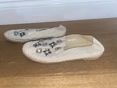 PIRA BEIGE VERZIERTE CANVAS FLACHE ESPADRILLES GR. 7,5 - EUR 40,5 NEU