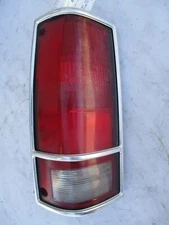 84-94 S10 Blazer LH Tail Lamp Lens w/Chrome Trim