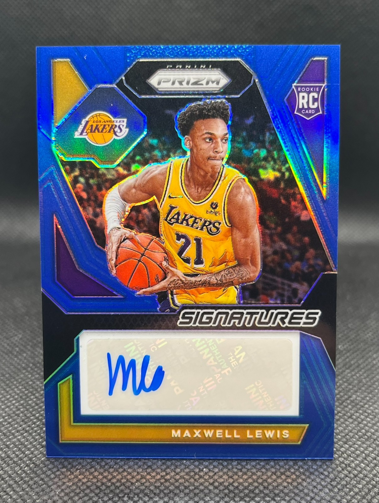 2023-24 Panini Prizm - Rookie Signatures Maxwell Lewis #RSI-MAX Blue Prizm /49