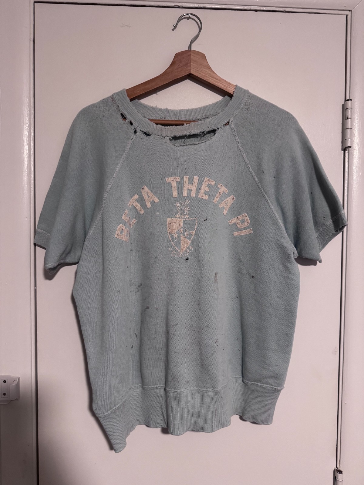 Vintage 50s 60s Distressed Beta Theta Pi Baby Blue Sweatshirt Mens size M/L