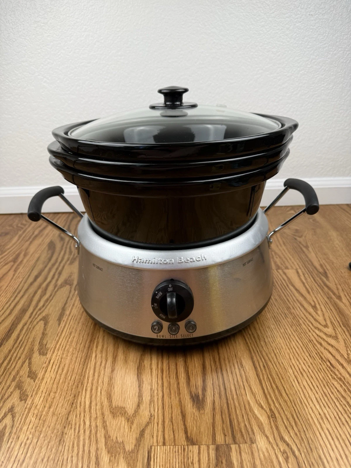 Hamilton Beach 3-in-1 Slow Cooker Model 33135 with Black Crock Pots 2/4/6 Quart