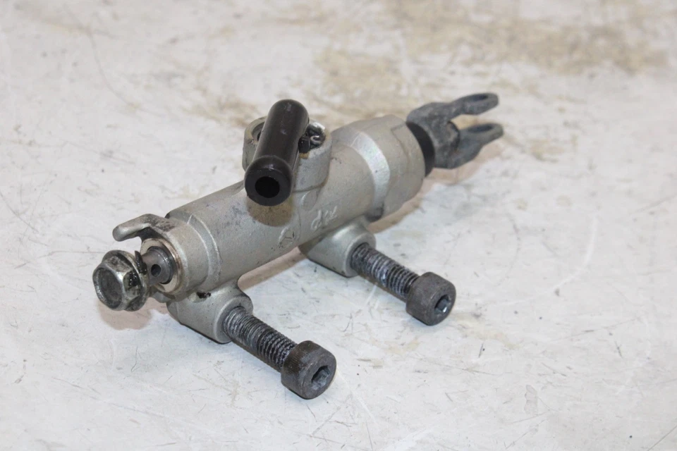 87-03 KAWASAKI VOYAGER XII OEM REAR BACK BRAKE MASTER CYLINDER - Image 2 of 4