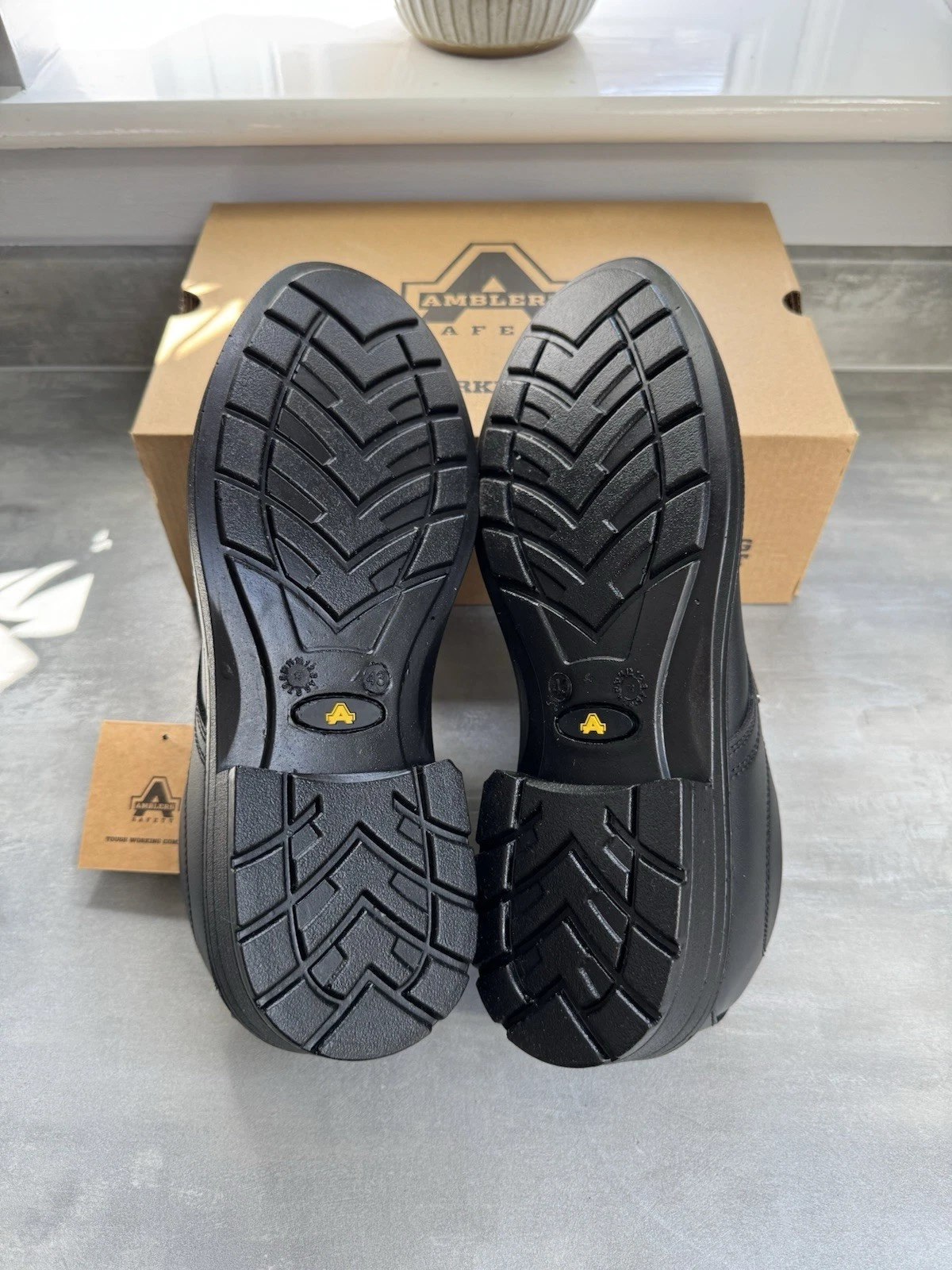 Amblers FS62 Leather Safety Steel Toe Shoes S3 SRC Size UK 9 Brand New 9