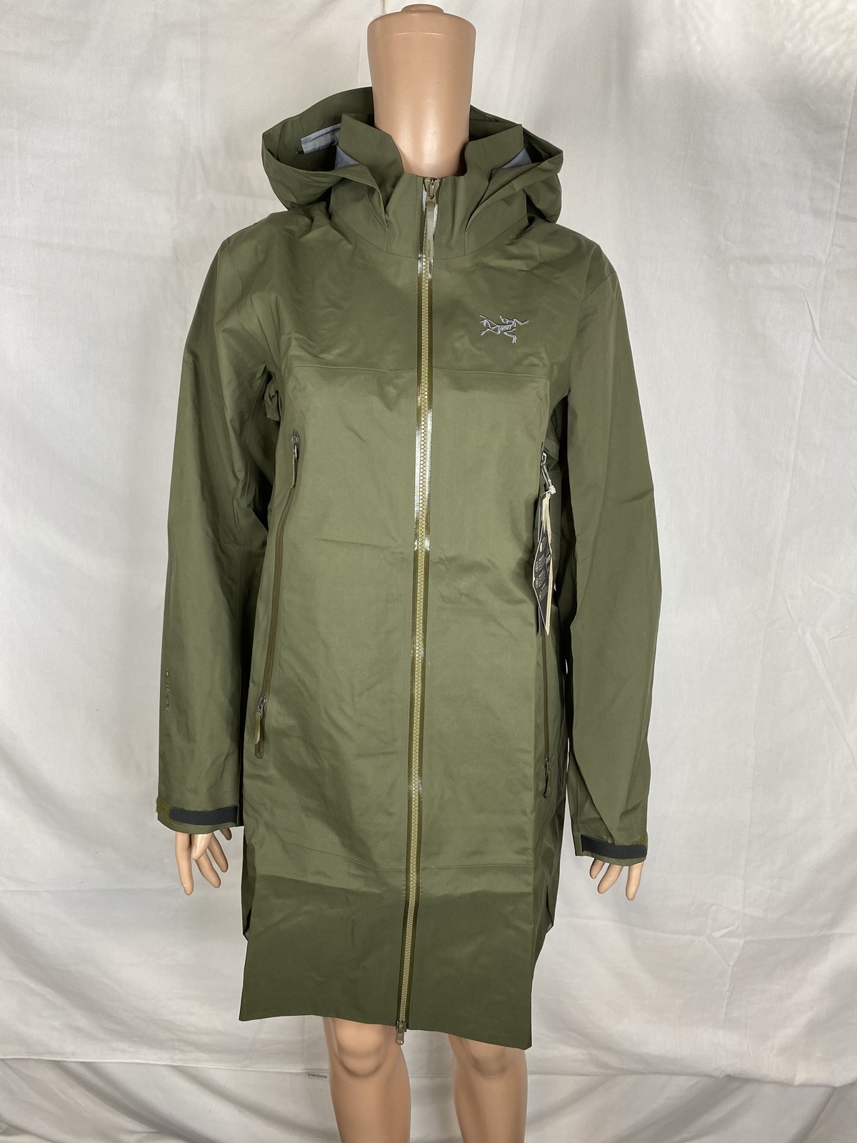 Arc'teryx Womens Beta Long Wind and Waterproof Jacket Size S Tatsu Green
