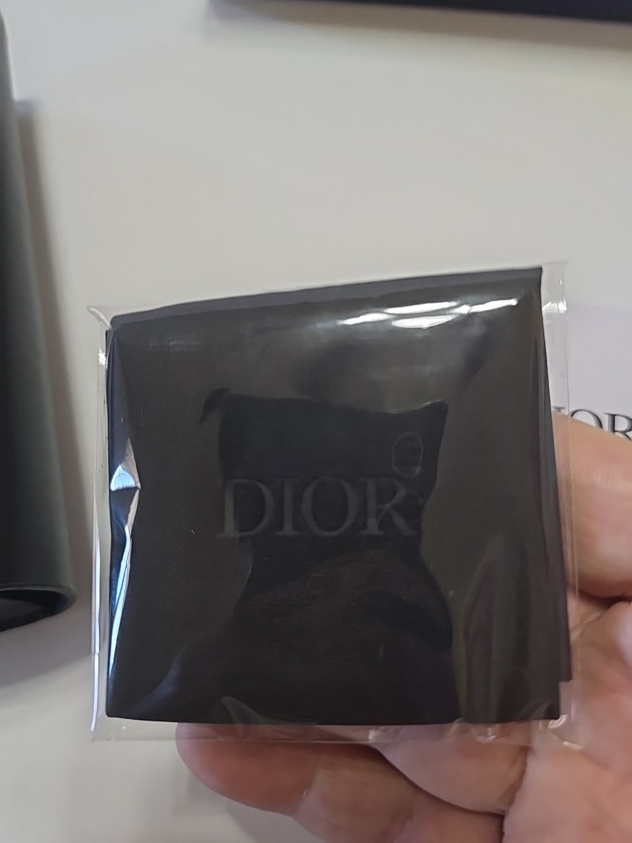 NWOT DIOR Sunglasses Case With Cloth And Box | eBay display picture 1