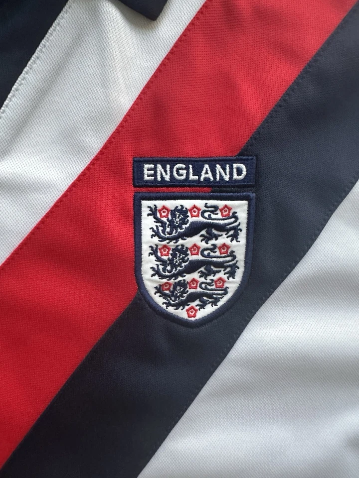 Camiseta Umbro De Colección Años 90’s/00’s RARA Inglaterra Rugby Equipo Oficial Hombres Talla Mediana Foto 2 de 4