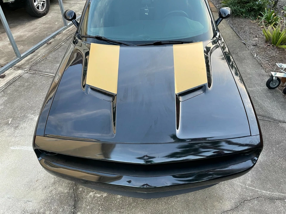 Dodge Challenger Solid Hood Wing Graphic Decal fit 2015-2018 (15 Colors) Pre-Cut Foto 3 de 4