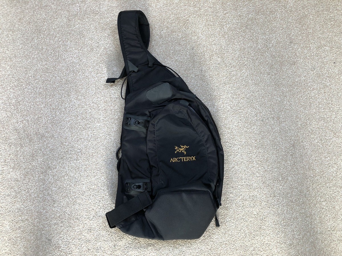 Arcteryx Quiver Black Tri-Harness Sling Bag | eBay
