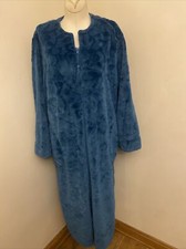 Miss Elaine Vtg.Robe /Nightgown / House Dress Size Small