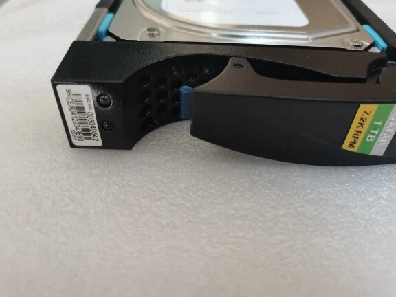 EMC 005049542 / 118032844 1TB 7.2K 4Gbps 3.5" FC SATA Hard Drive HDD CX-SA07-010 - Image 3 of 4