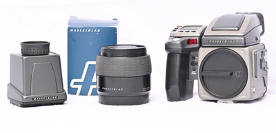 Hasselblad H2 Medium Format Film Camera Body w/ Hasselblad 80mm f/2.8 HC