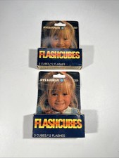 Vintage Sylvania Flash Cubes Blue Dot Cubes Flashes NOS x 2