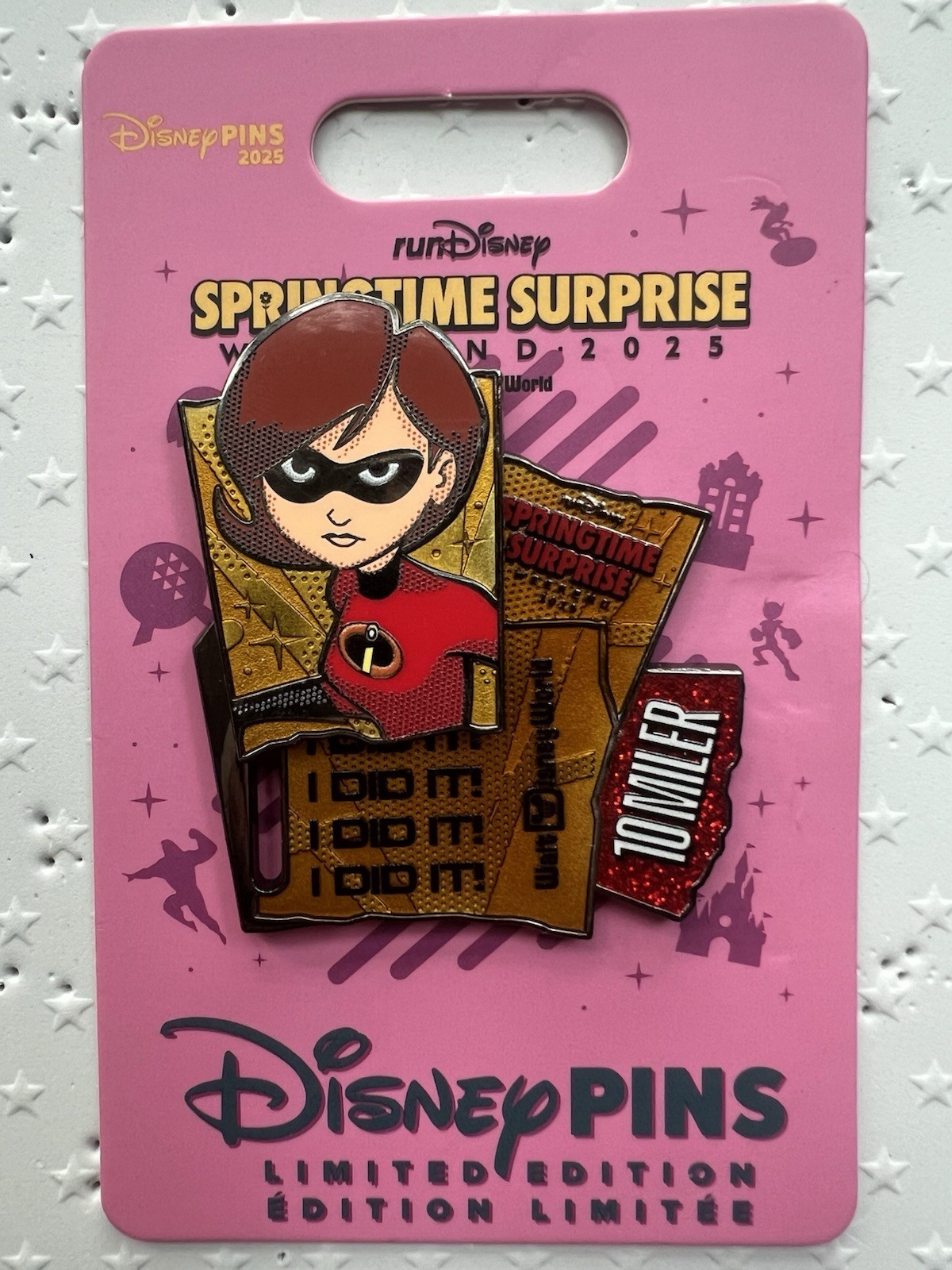Disney Marathon 2025 Springtime Mrs. Incredible / Elastigirl Pin LE 1400