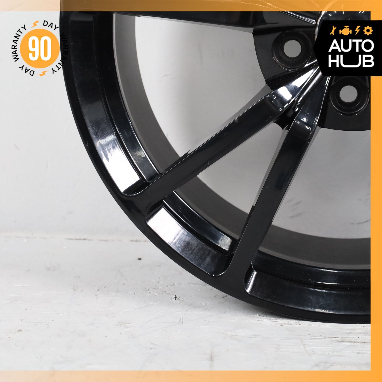 13-16 Aston Martin V8 Vantage 8.5 x 19 19" Front Wheel Rim BG331007JA OEM