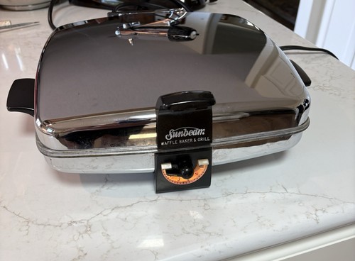 Vintage Sunbeam Waffle Iron CG-1 MCM chrome Waffle Baker Clean, Works Great